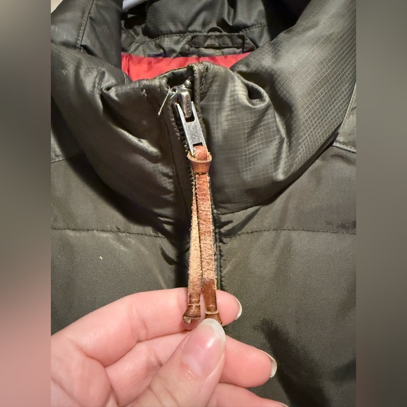 Eddie Bauer Women’s Sz large Yukon Model 550 Fill Down Puffer Brown Vest Jacket - Picture 4 of 12